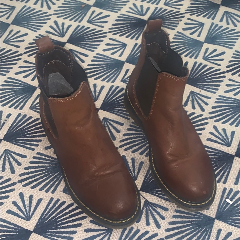 Brown Leather Chelsea Boots